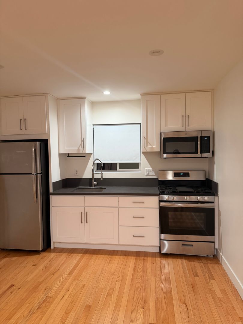 2 Bedroom 1 Bathroom in the heart of Santa Ana property image