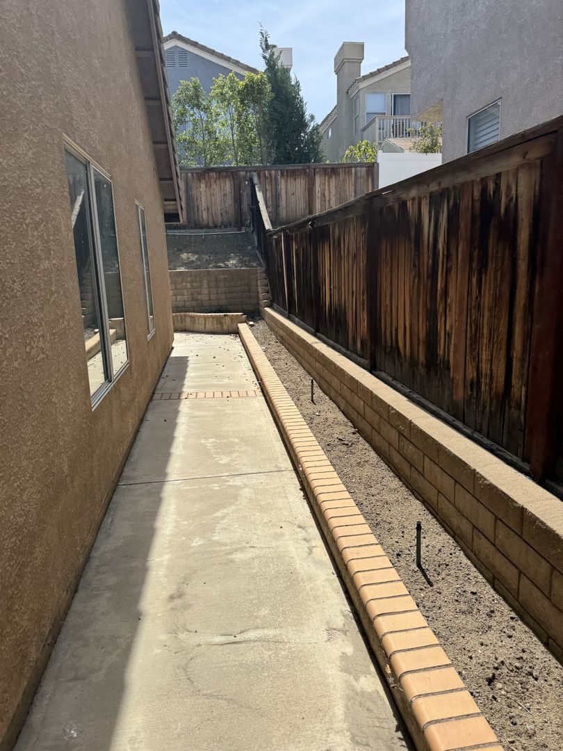 3 bed 2 bath Single story house in South Corona for lease property image