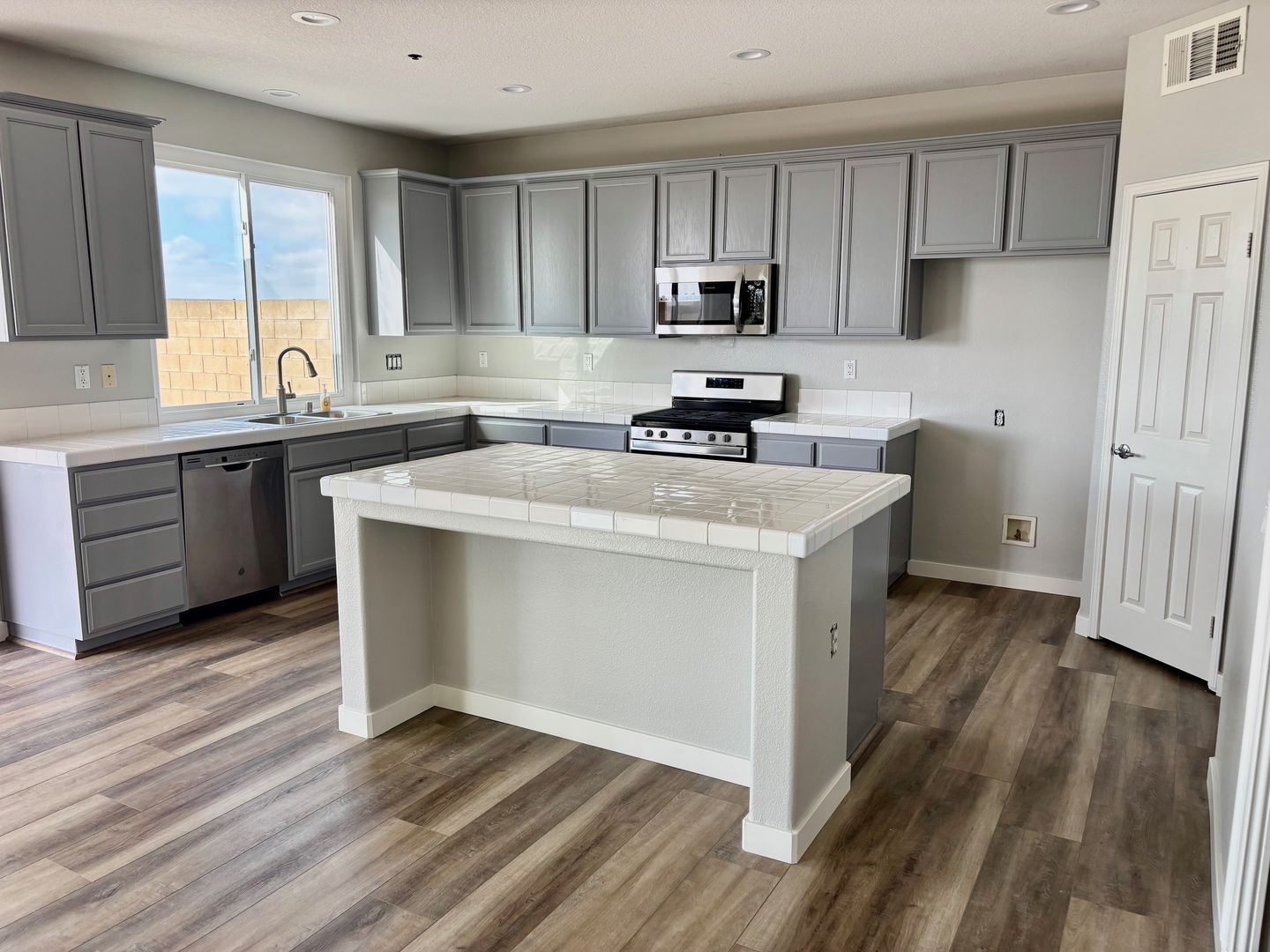 14661 Bison Lane- Fontana property image