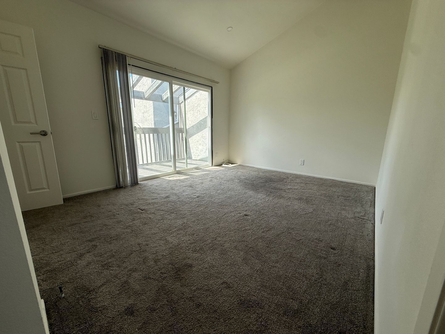 Just renovated!  Bike to the beach! property image