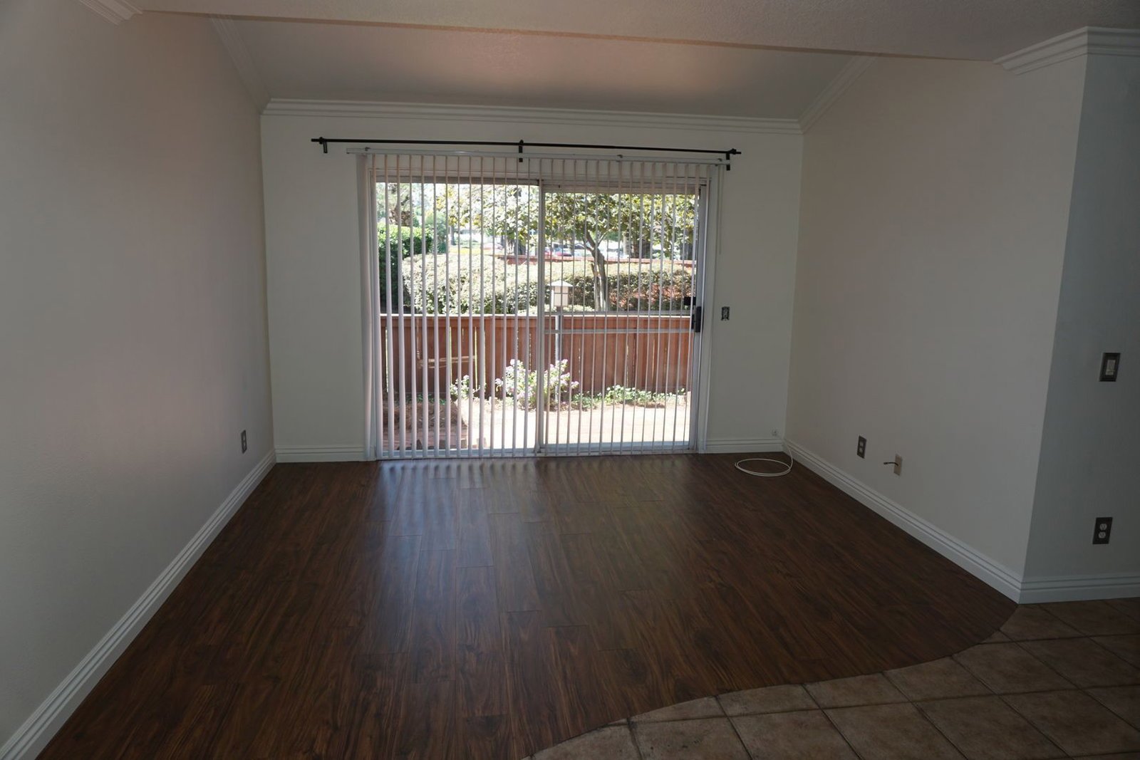 3 bed 2.5 bath Corona home with 2 car garage for Lease property image