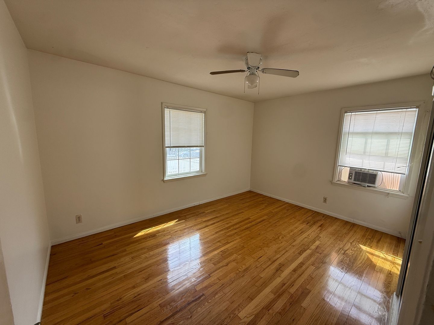 3 Bed/ 1 bath Monrovia property image