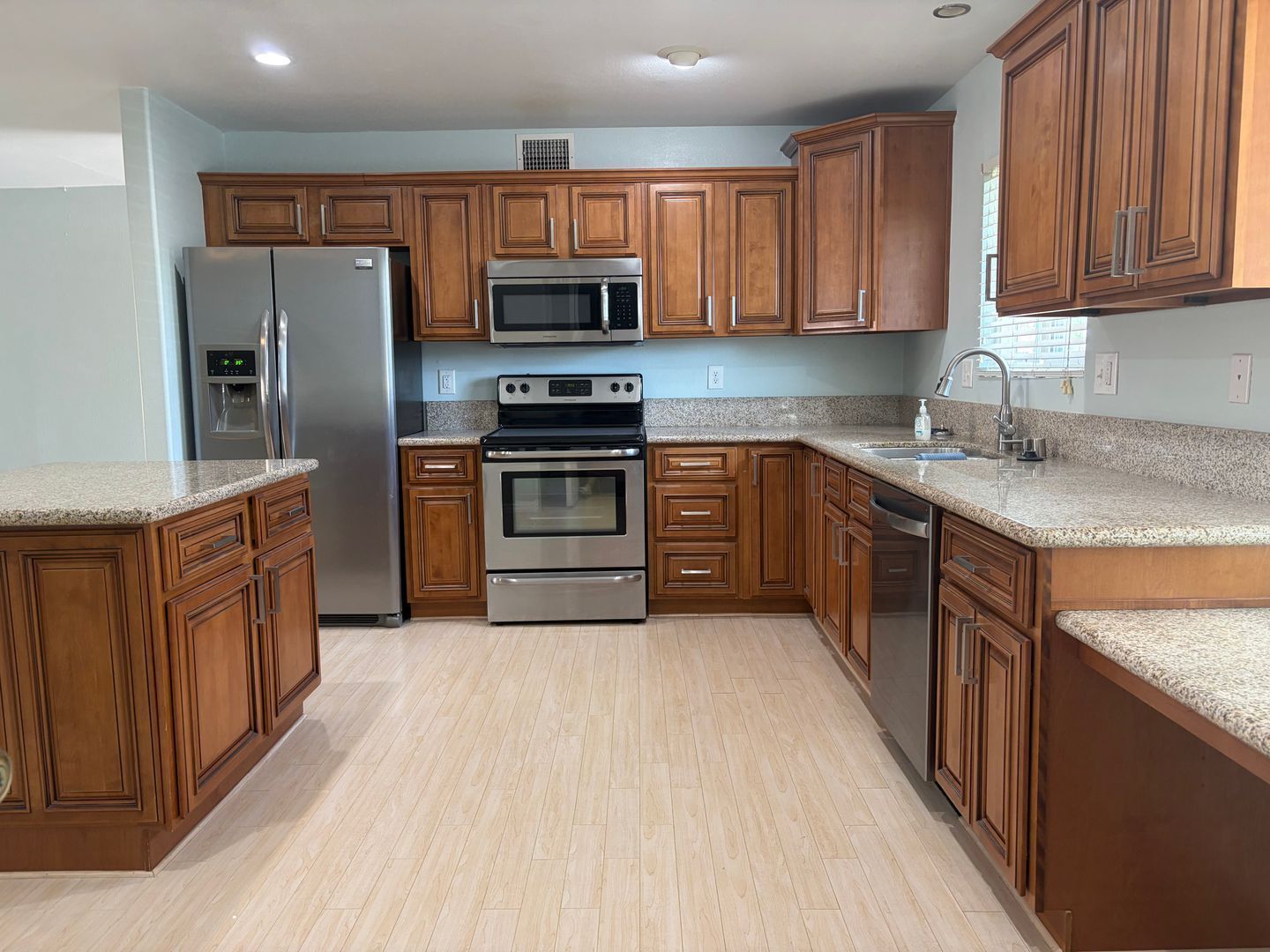 55+ Community! Turnkey Home Awaits You! property image