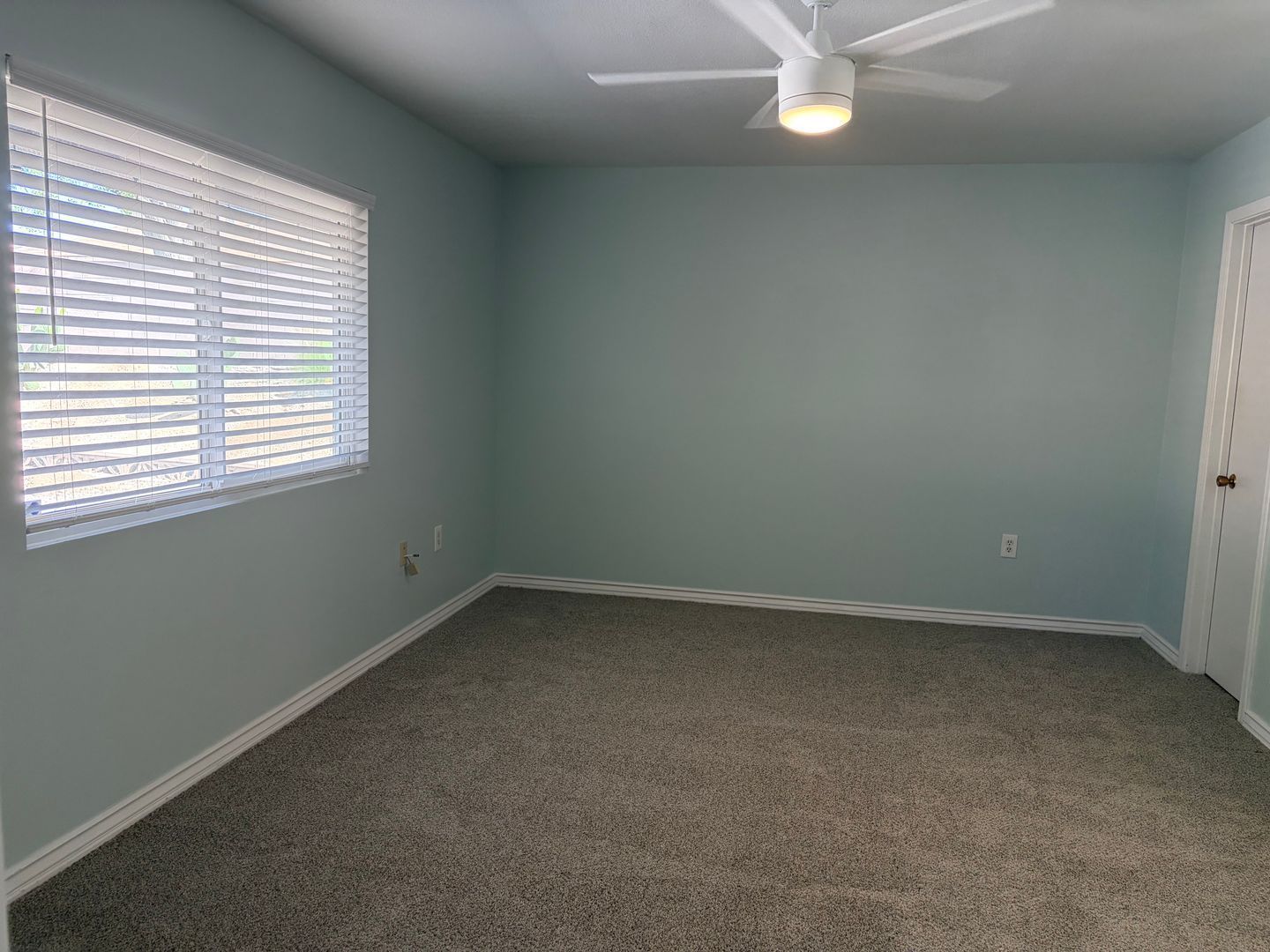 55+ Community! Turnkey Home Awaits You! property image