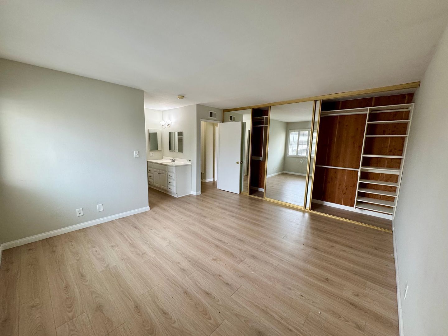 Enjoy Beautiful Torrance Living property image