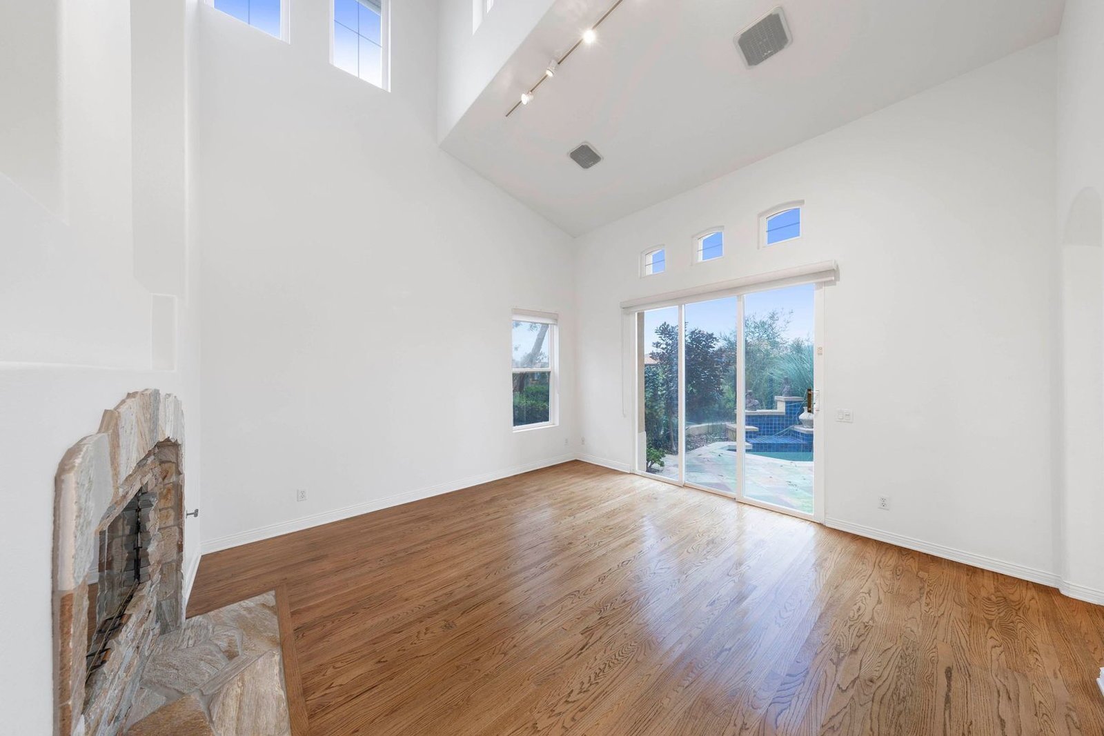 Newport Coast - Altezza - 3 bedroom 3bath property image