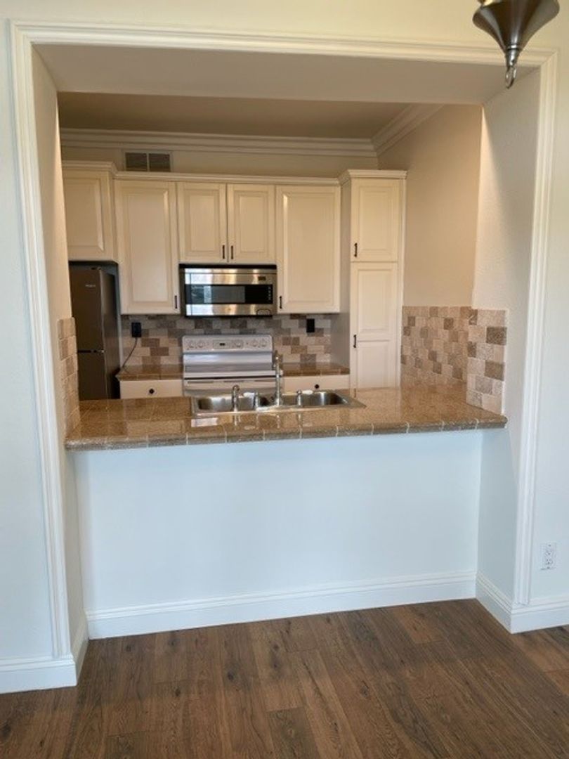 One bedroom condo available in the Windrift Community of Laguna Niguel property image