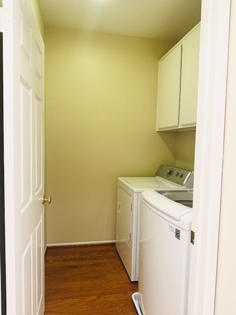 2 Beds 1 Bath Property in Irvine property image