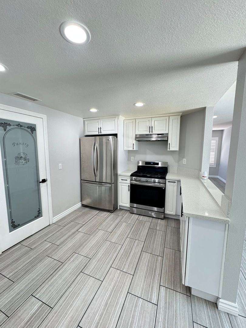 Beautiful 4- Bedroom Home property image