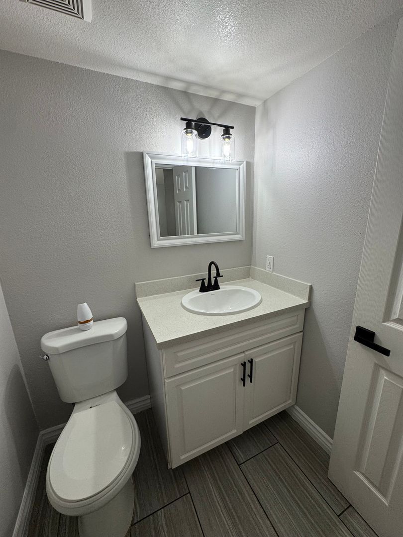 Beautiful 4- Bedroom Home property image