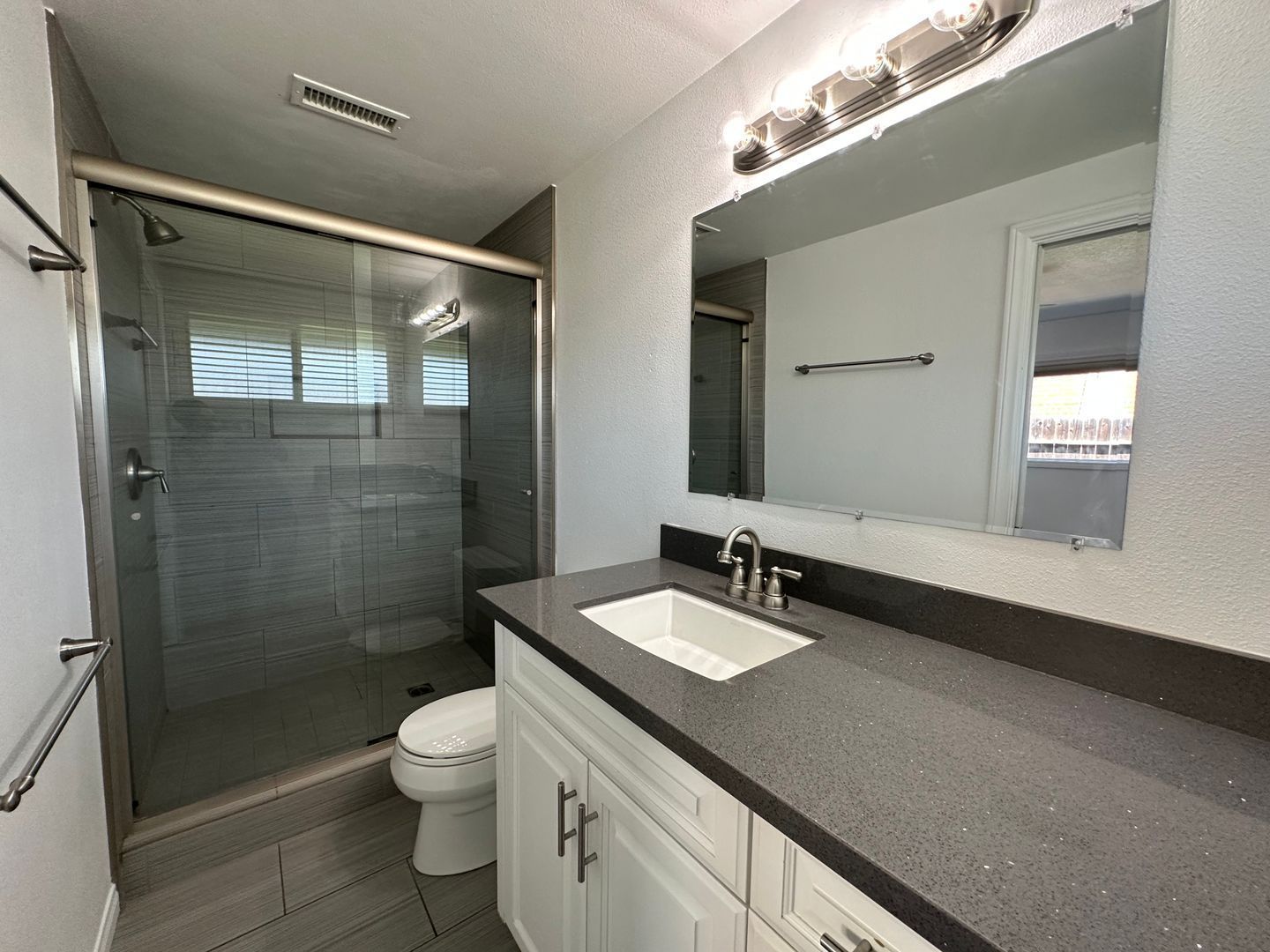 3 Bedroom 2 Bathroom Home in Fullerton property image
