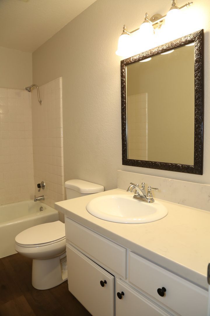 San Dimas Townhouse in Park-Like Setting property image