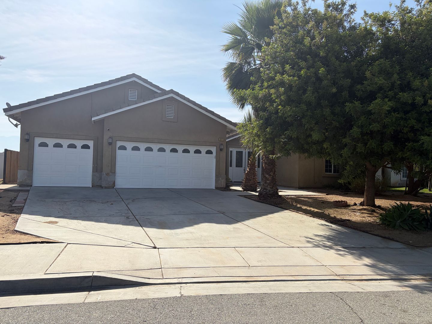 Large Single Story Cul de Sac Home AVAILABLE! property image