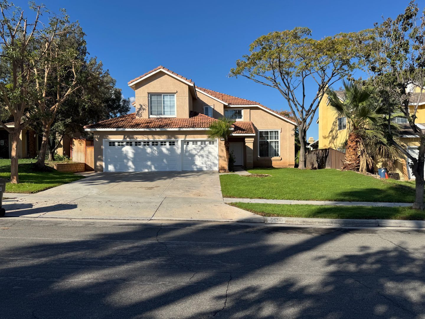 4 bed 3 full bath house with 3 car garage in Corona for lease property image