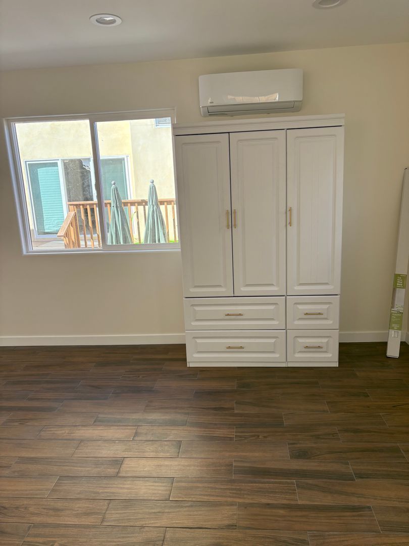 Upgraded STUDIO Near Oceanside Beach Available!!! property image