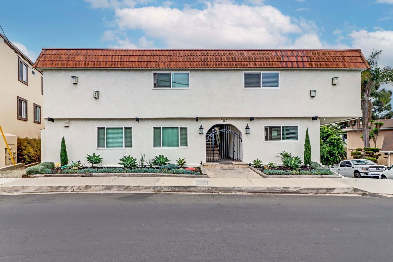 Walk to the Beach from This Updated Two-Bedroom San Clemente Apartment property image