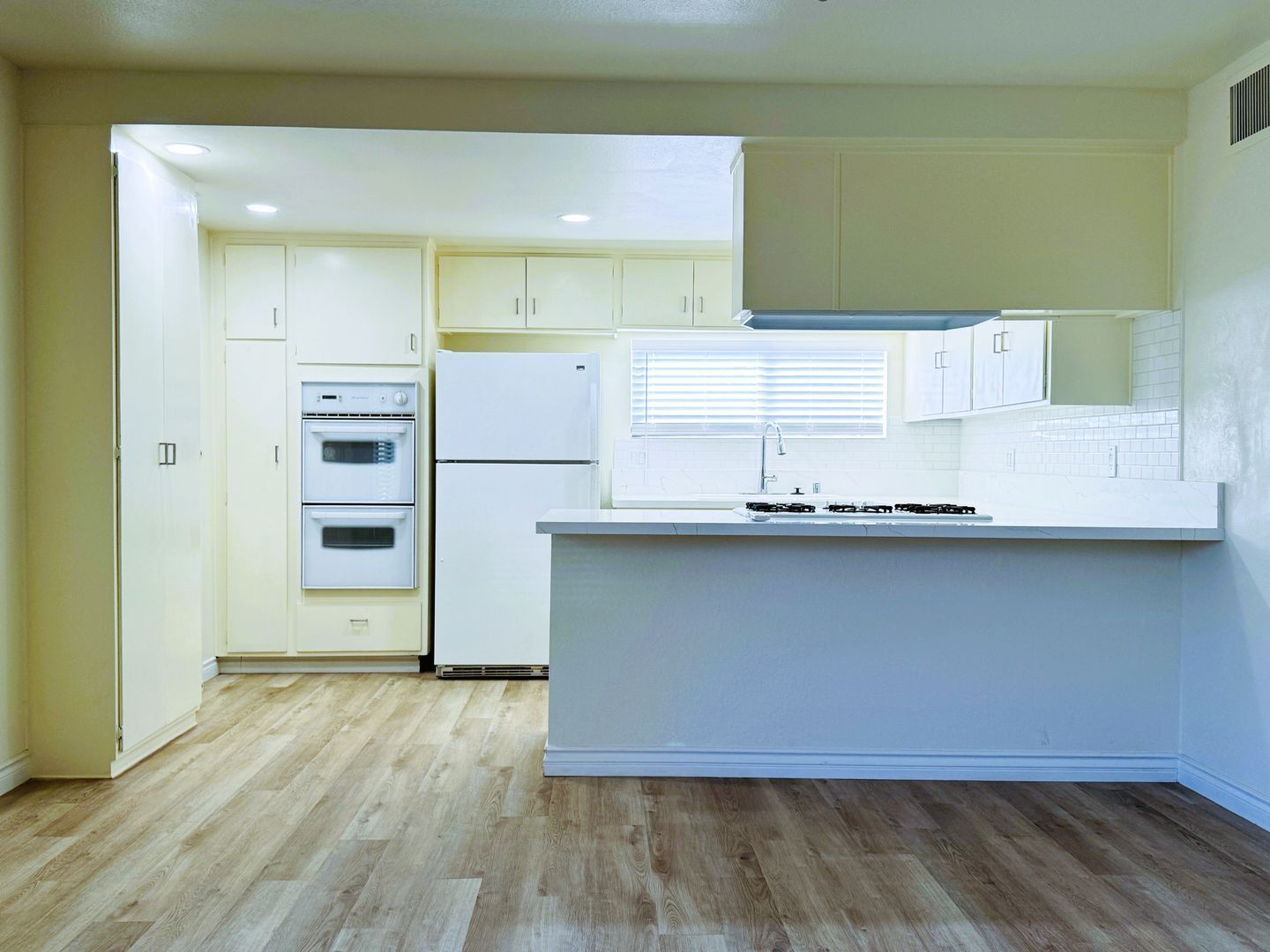 3 Beds, 2 Baths home in Glendora property image