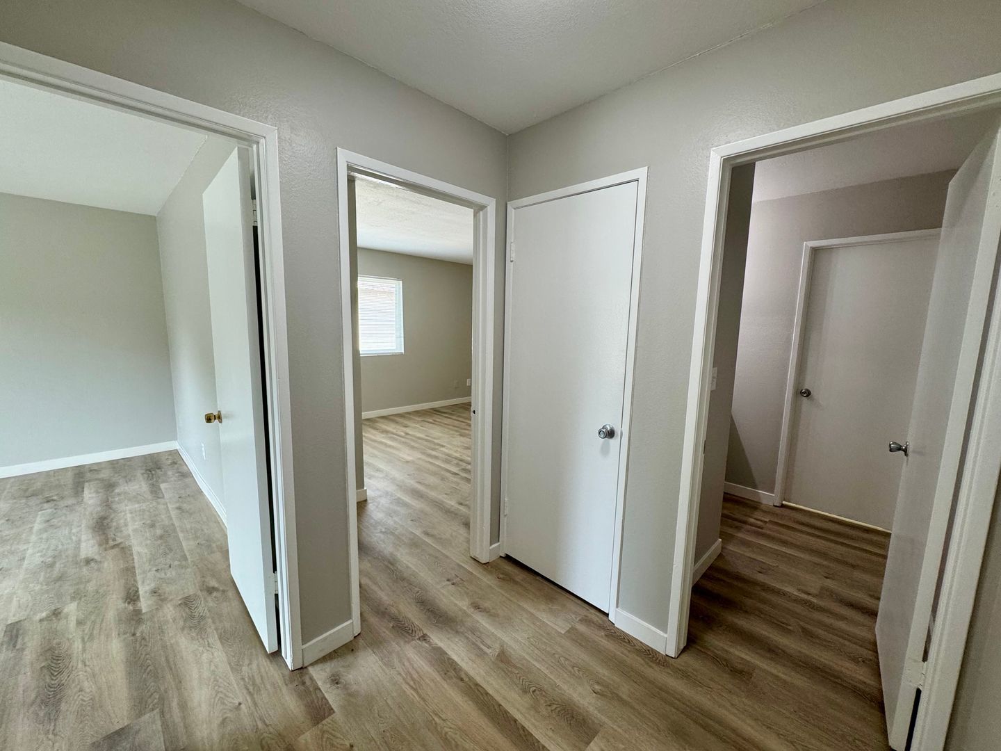 2bd / 1 ba available today in Huntington Beach! property image