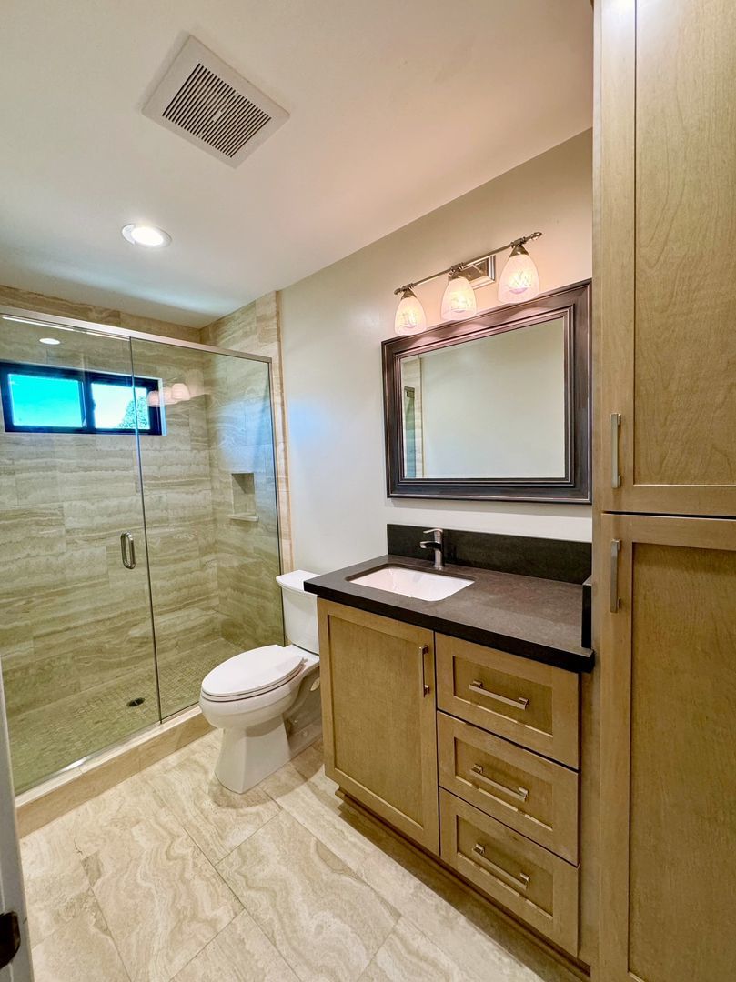 1 bed 1 bath upstairs unit property image