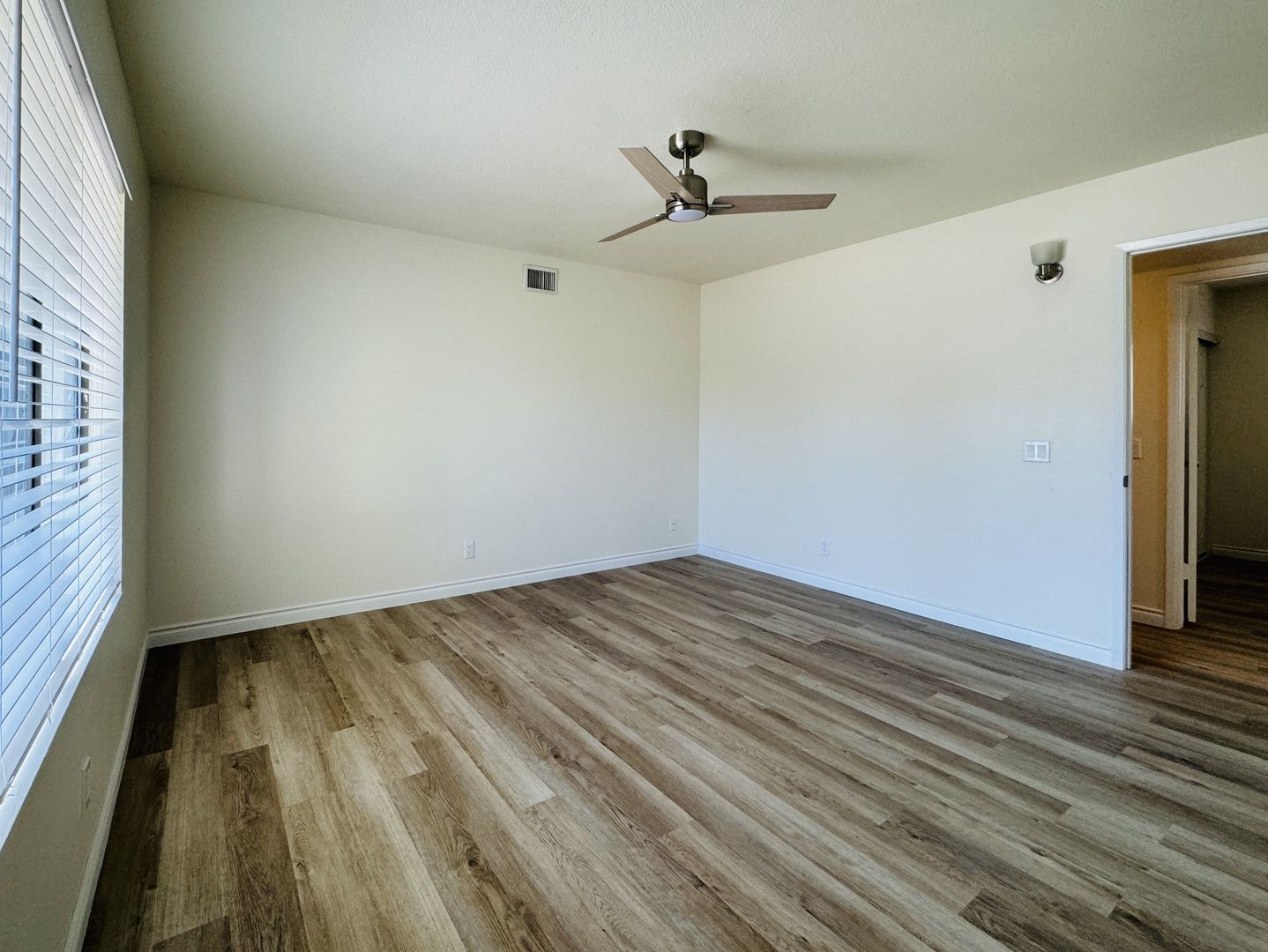 3 Beds, 2 Baths home in Glendora property image