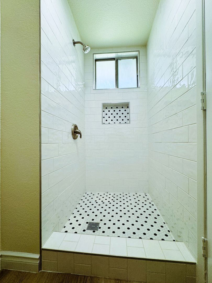 3 Beds, 2 Baths home in Glendora property image