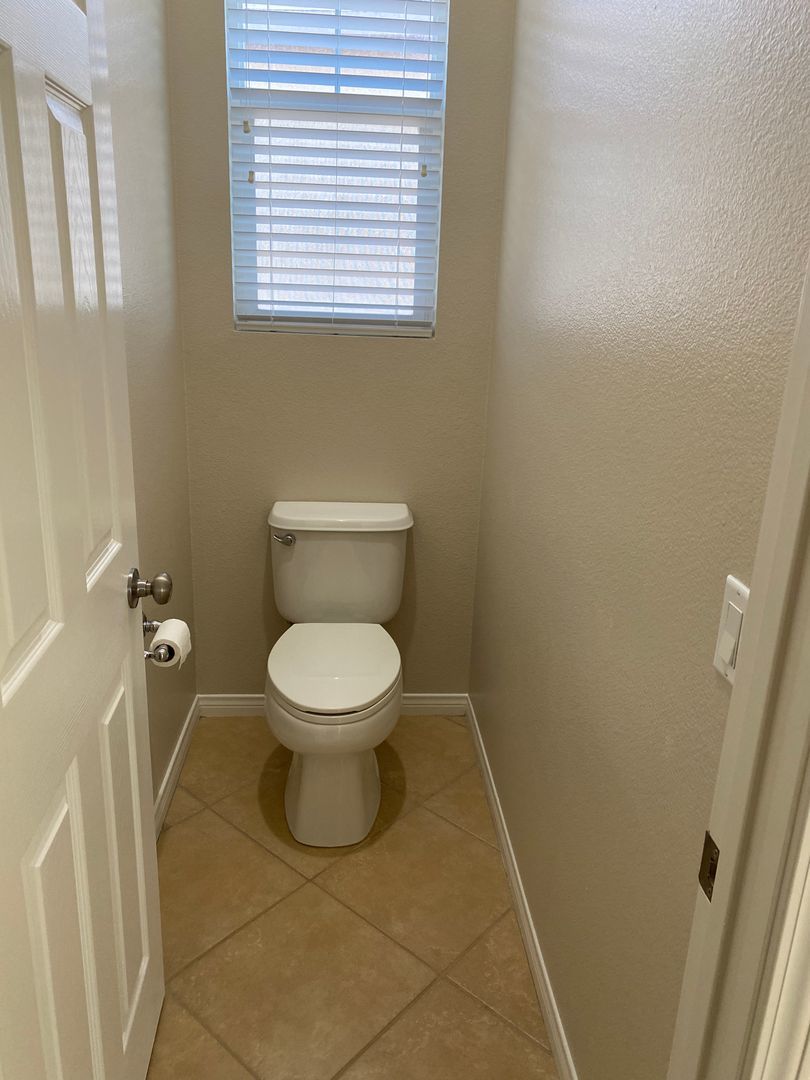 Beautiful 5 Bedroom Home in Murrieta Available! property image