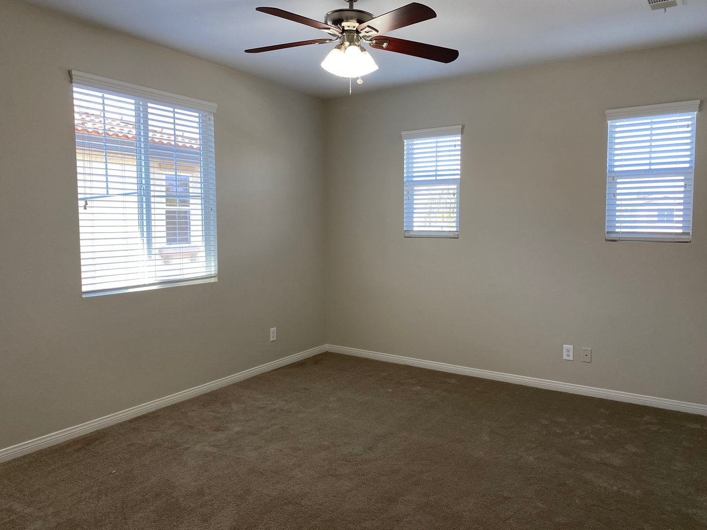Beautiful 5 Bedroom Home in Murrieta Available! property image