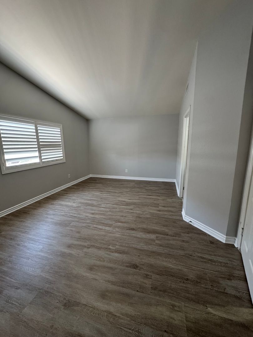 Beautiful 4- Bedroom Home property image