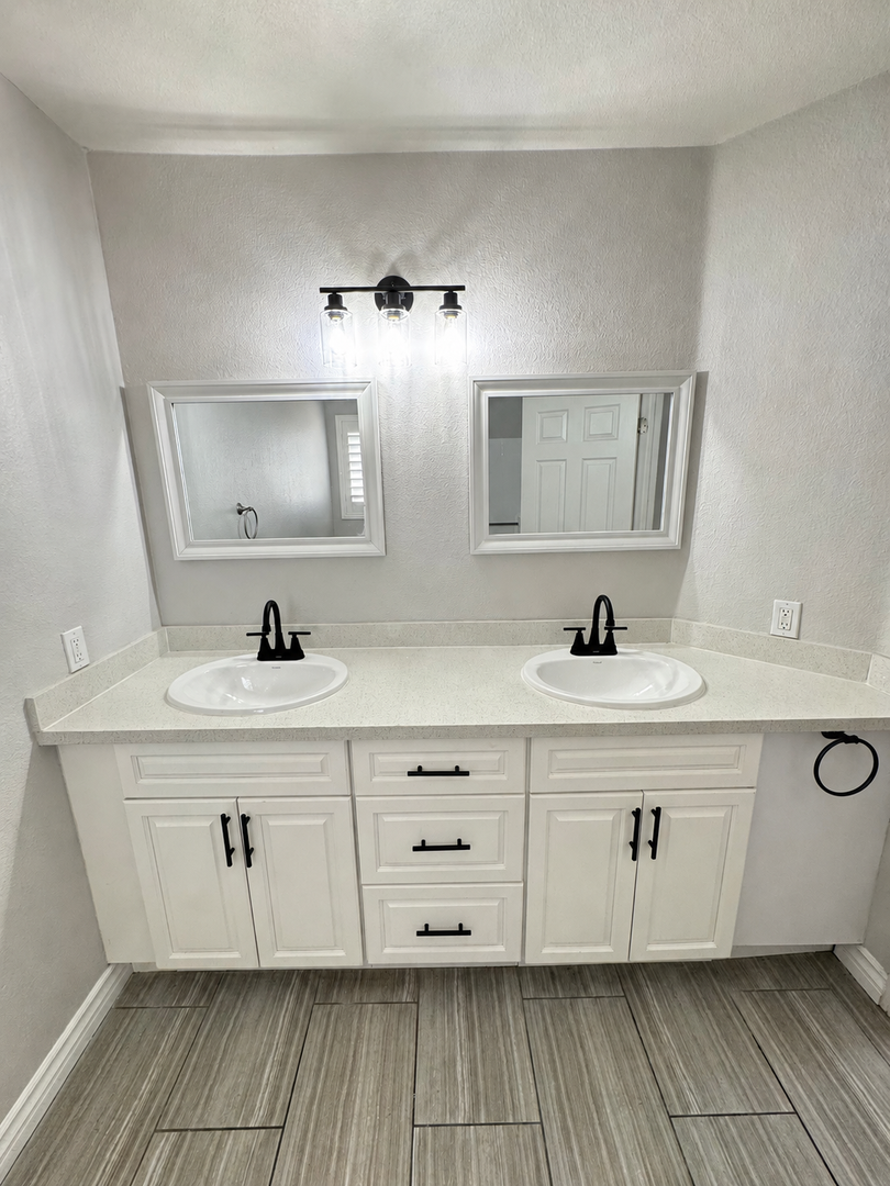 Beautiful 4- Bedroom Home property image