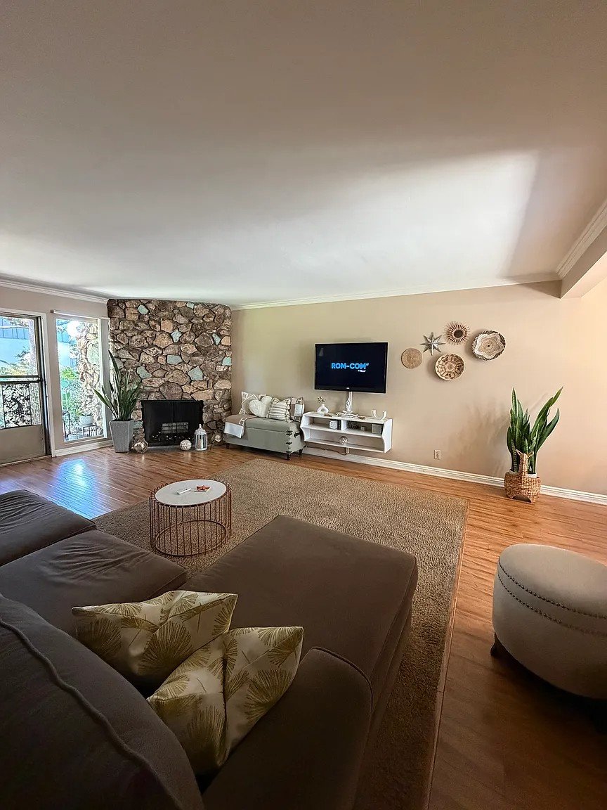 2 Bed, 1.5 Bathroom Property In Fullerton property image