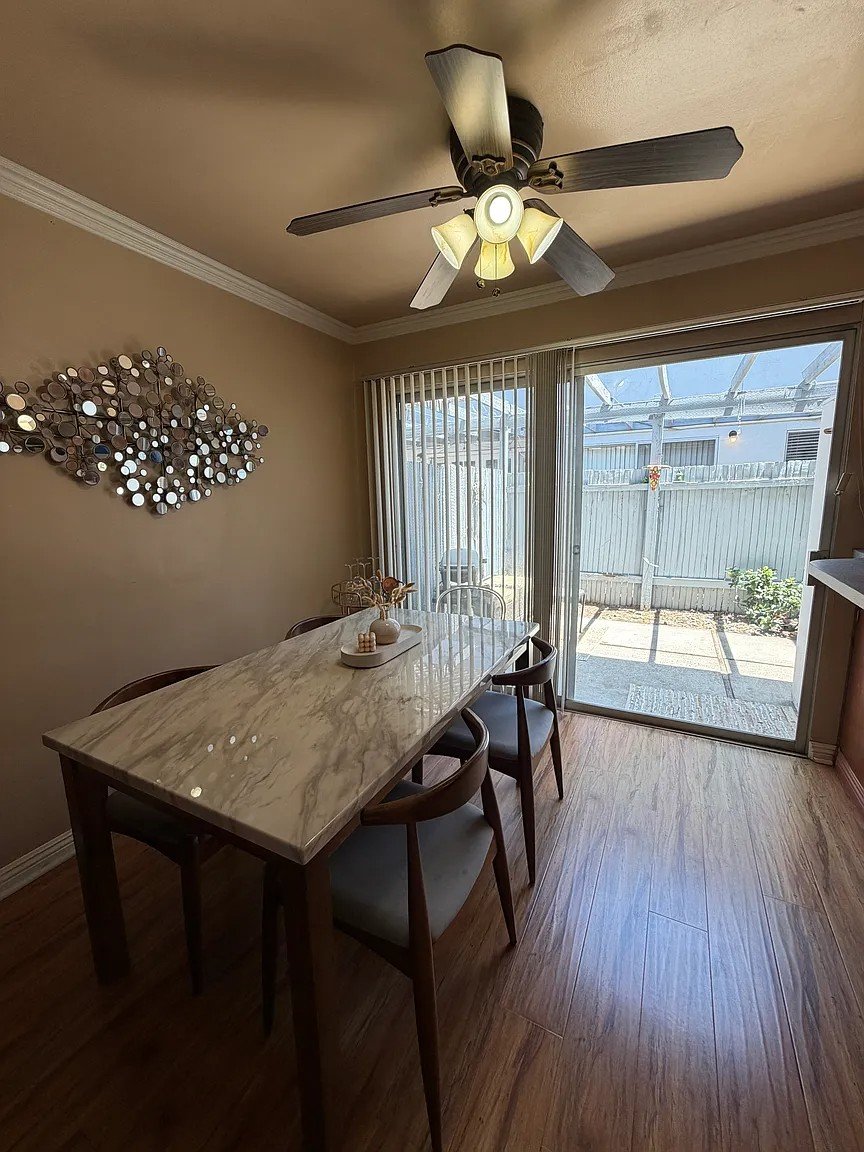 2 Bed, 1.5 Bathroom Property In Fullerton property image