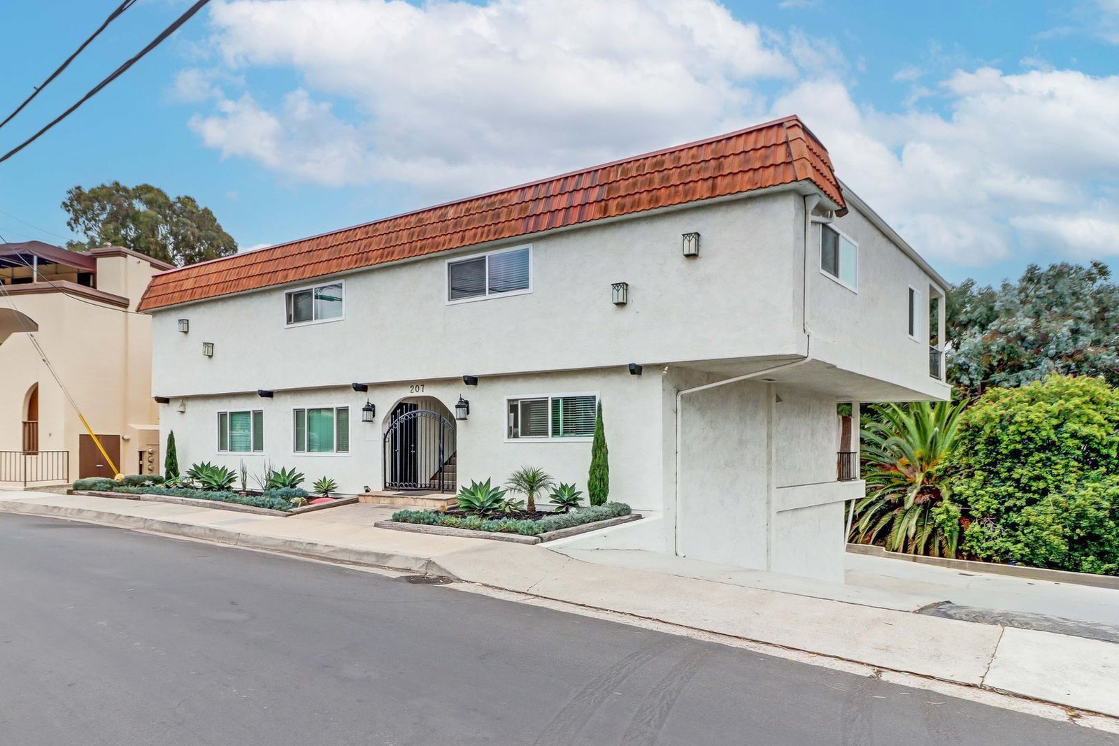 Two bedroom apartment unit close to Linda Lane and Ocean in San Clemente property image