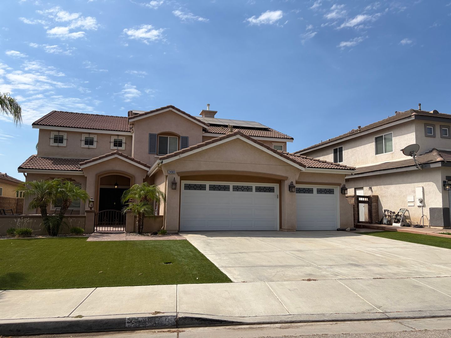 LARGE BEAUTIFUL HOME WITH VIEWS IN MENIFEE!! property image