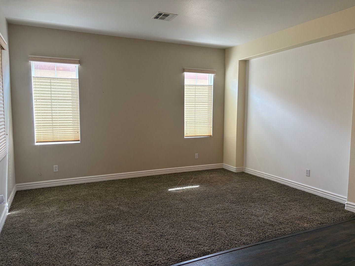 LARGE BEAUTIFUL HOME WITH VIEWS IN MENIFEE!! property image