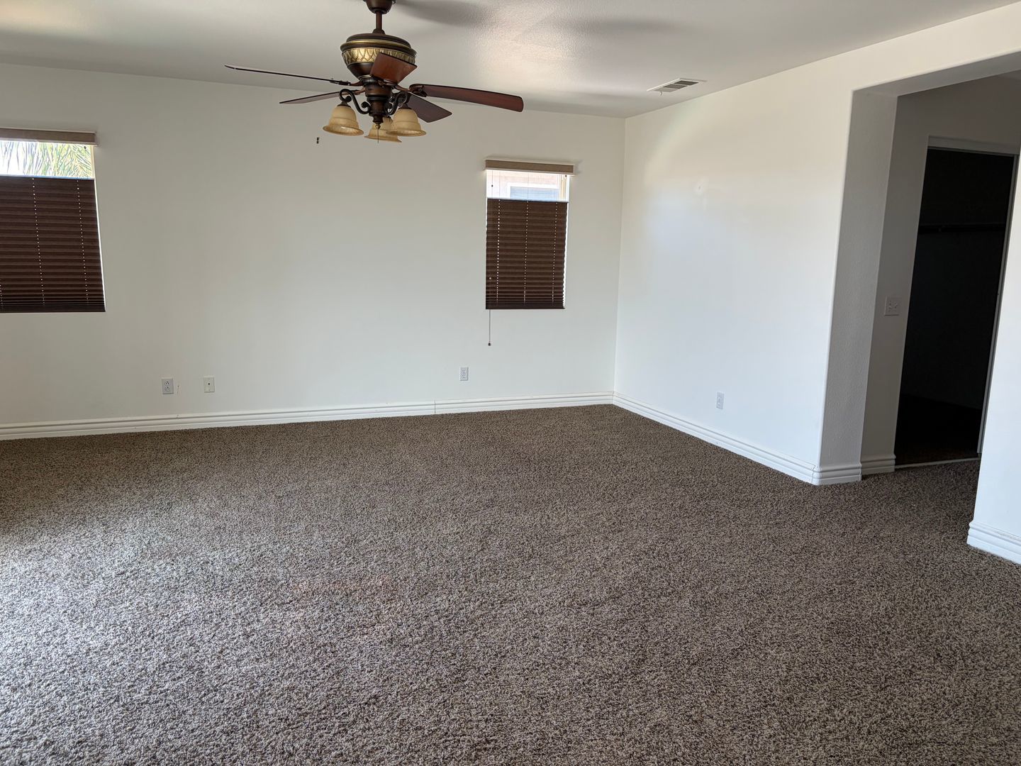 LARGE BEAUTIFUL HOME WITH VIEWS IN MENIFEE!! property image