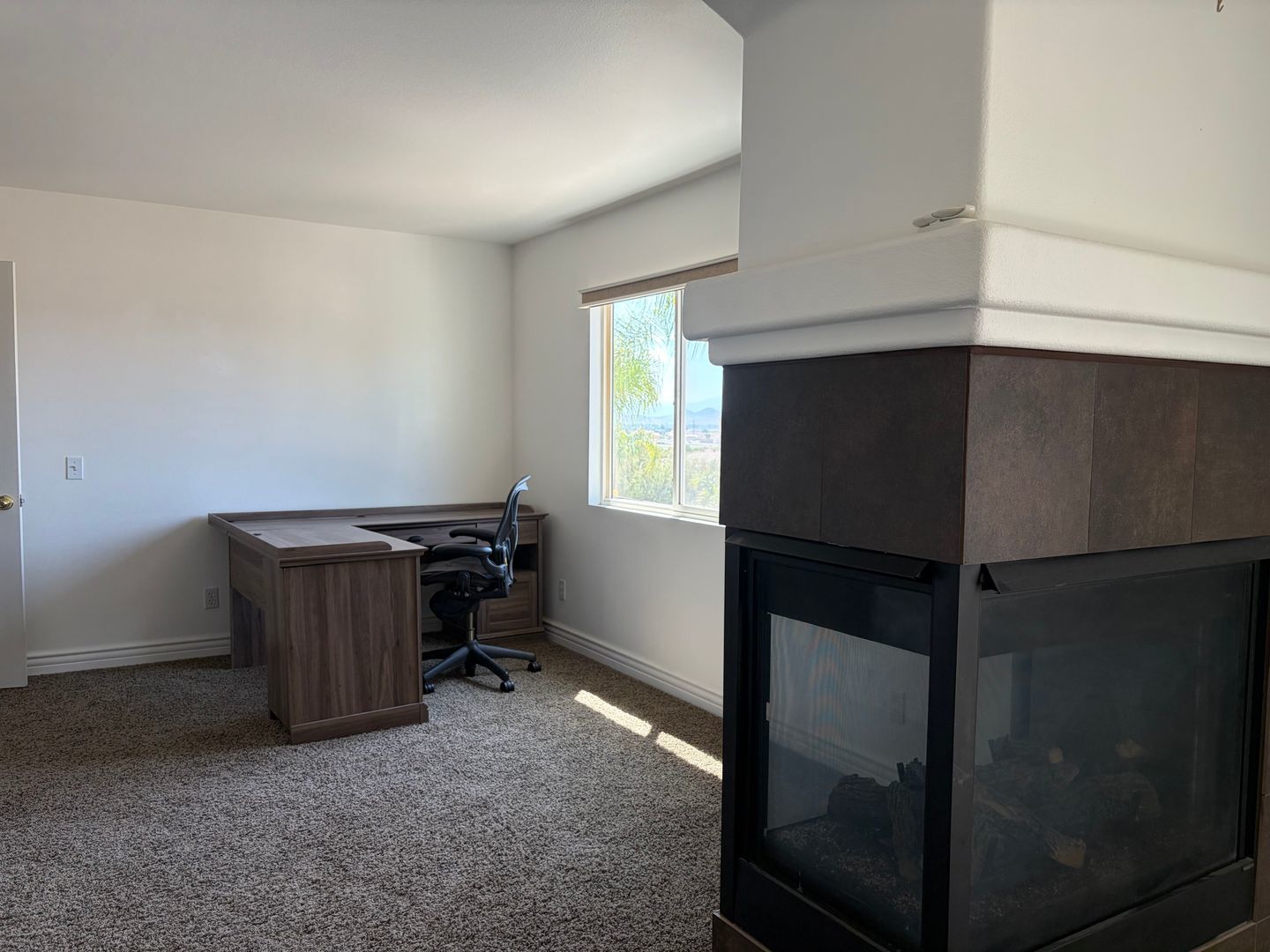 LARGE BEAUTIFUL HOME WITH VIEWS IN MENIFEE!! property image