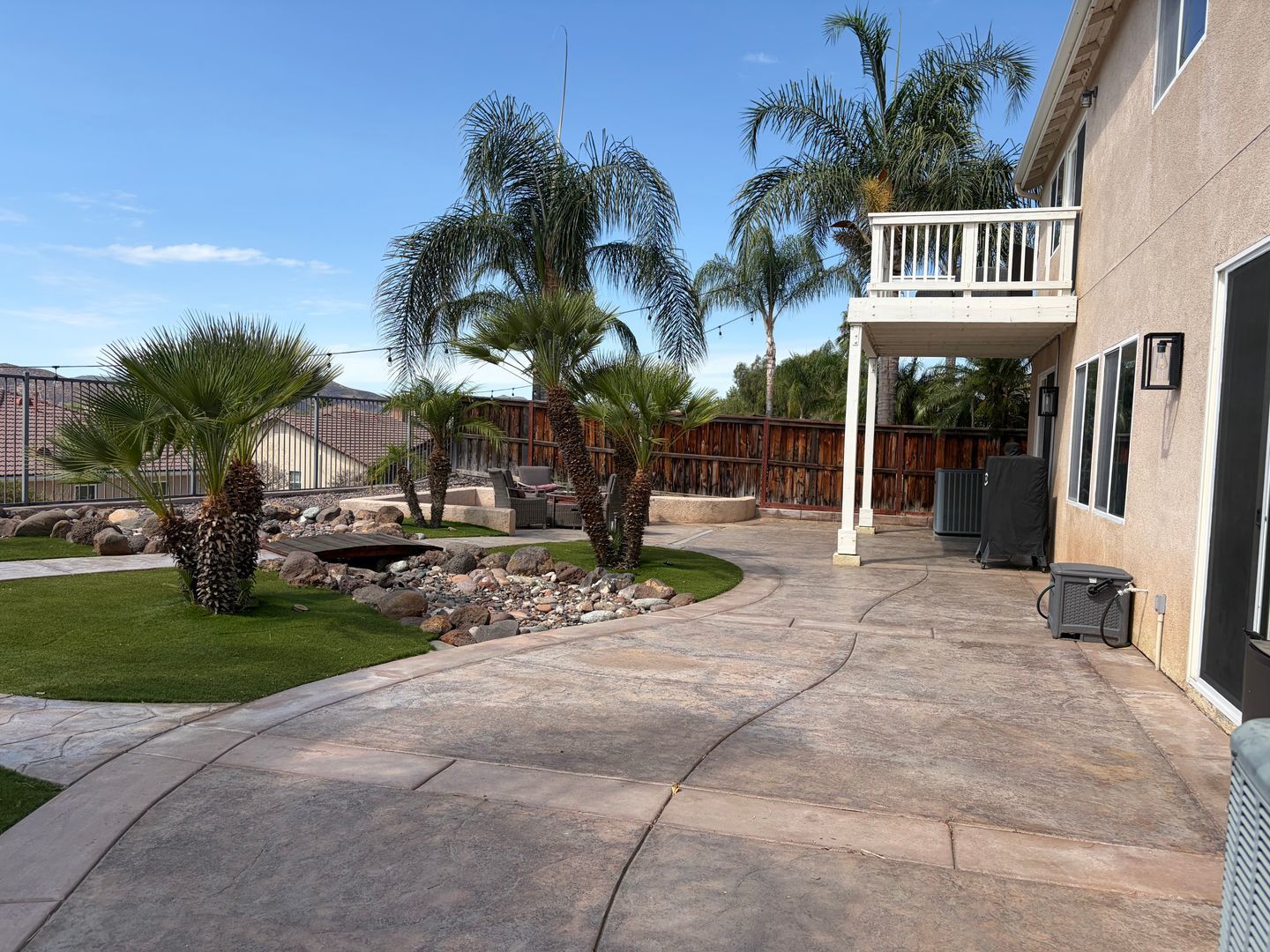 LARGE BEAUTIFUL HOME WITH VIEWS IN MENIFEE!! property image