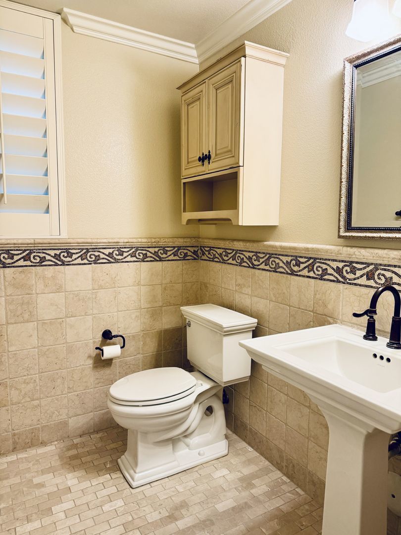 $3995.00 / 1600 sq.ft - 3 bdrm/2.5 bth Vantis Twnhse w/ panoramic view property image