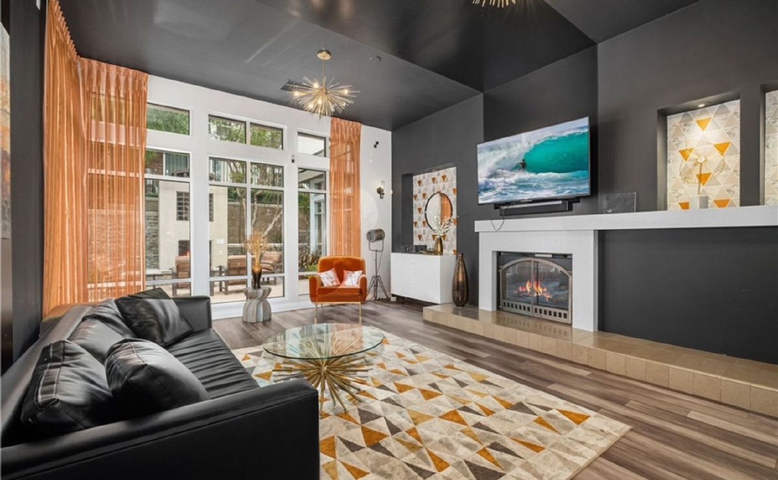 $3995.00 / 1600 sq.ft - 3 bdrm/2.5 bth Vantis Twnhse w/ panoramic view property image