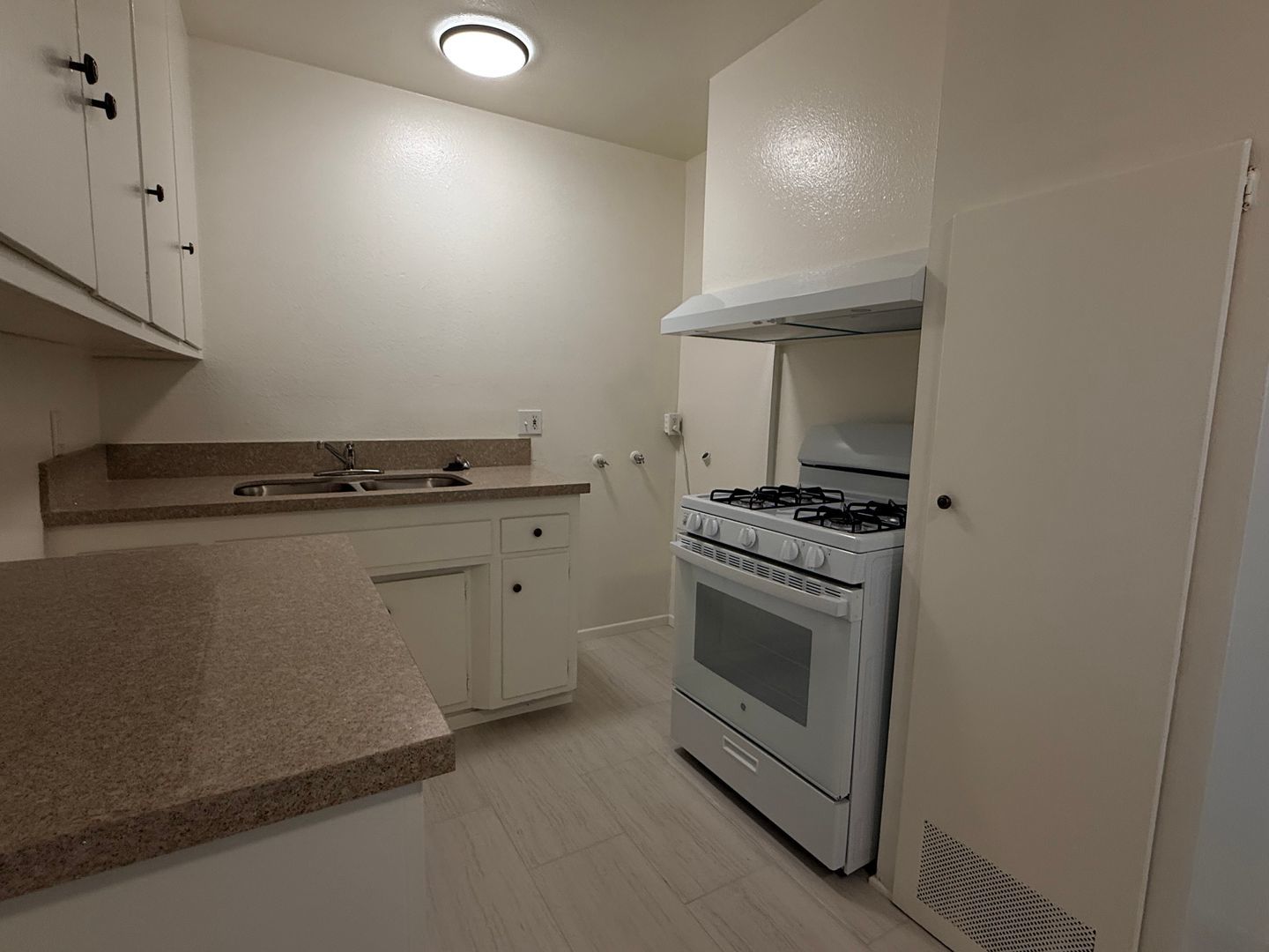 Beautifully Renovated 2BR/1BA in the Heart of Brea property image