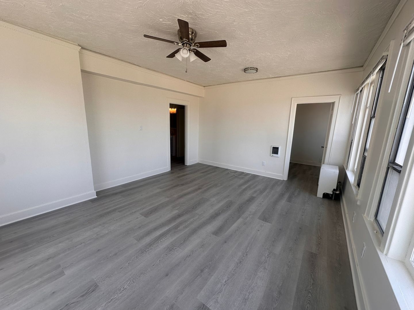 Bright & Spacious 1 Bed / 1 Bath in the Heart of Downtown Long Beach property image