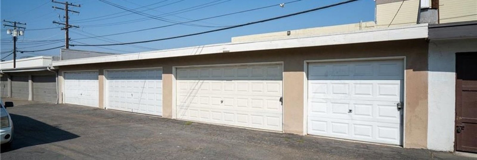 Upgraded Downstairs unit with Detached Garage! property image