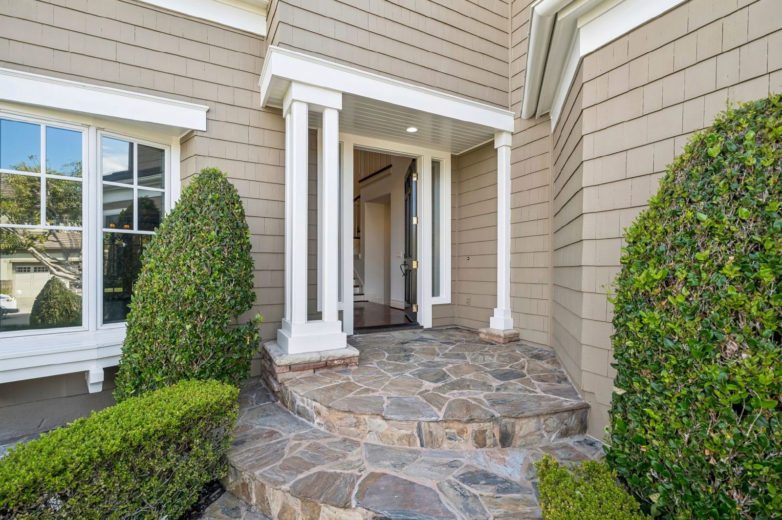 Luxury Living in One Ford Road – 5 Bedroom Stonybrook Residence property image