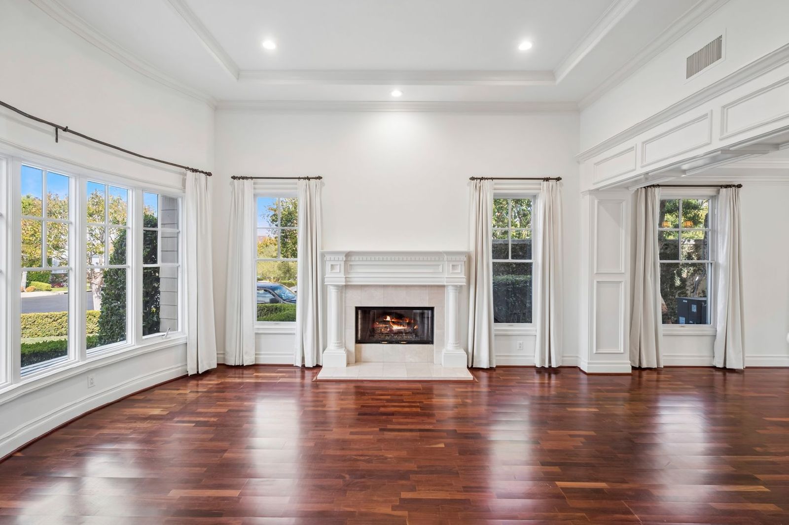 Luxury Living in One Ford Road – 5 Bedroom Stonybrook Residence property image