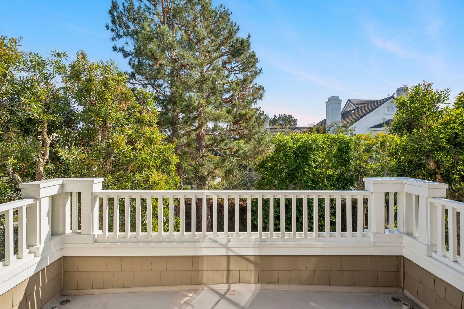 Luxury Living in One Ford Road – 5 Bedroom Stonybrook Residence property image