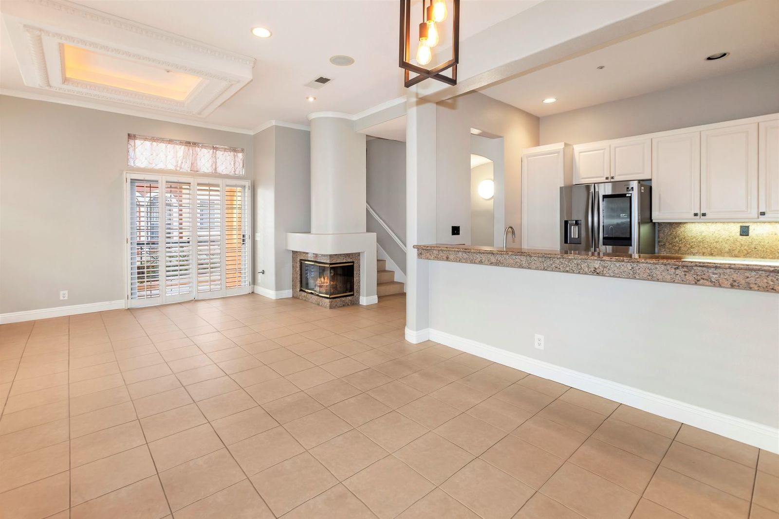A fantastic 2 bed / 2.5 bed in Irvine for rent! property image