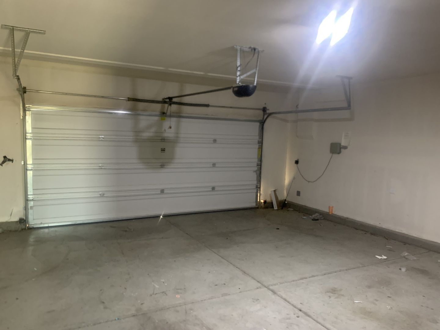 4 bed 2.5 bath Beautiful Sycamore Creek house in Corona for lease property image