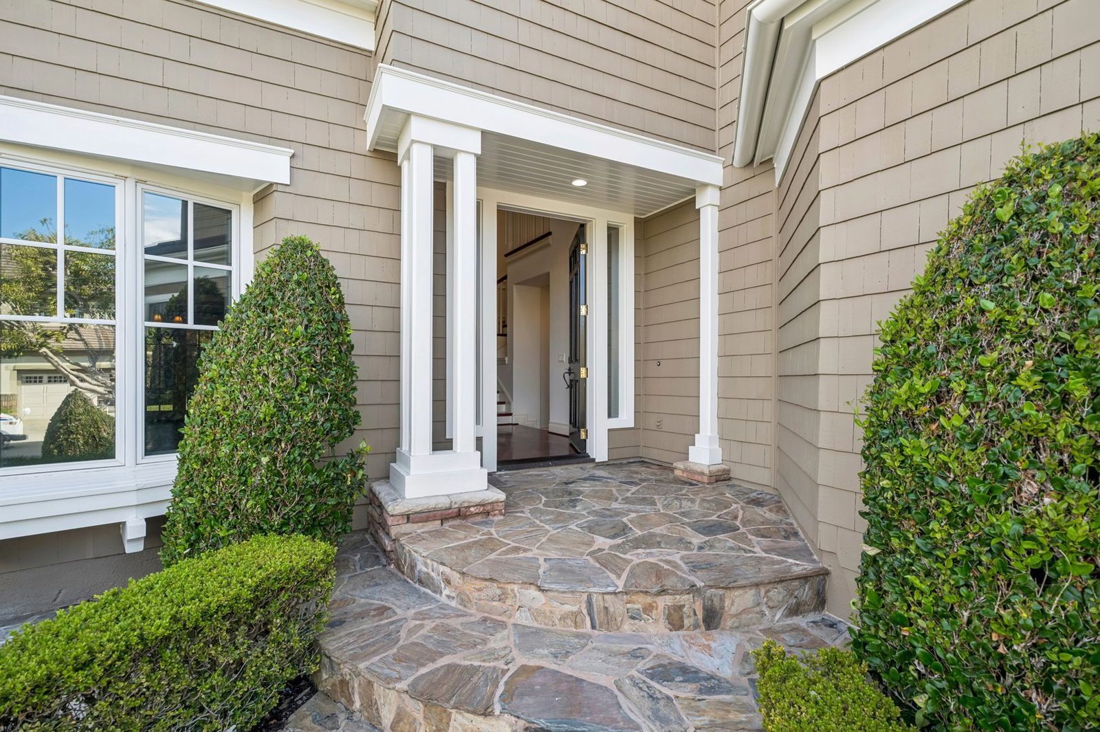 Luxury Living in One Ford Road – 5 Bedroom Stonybrook Residence property image