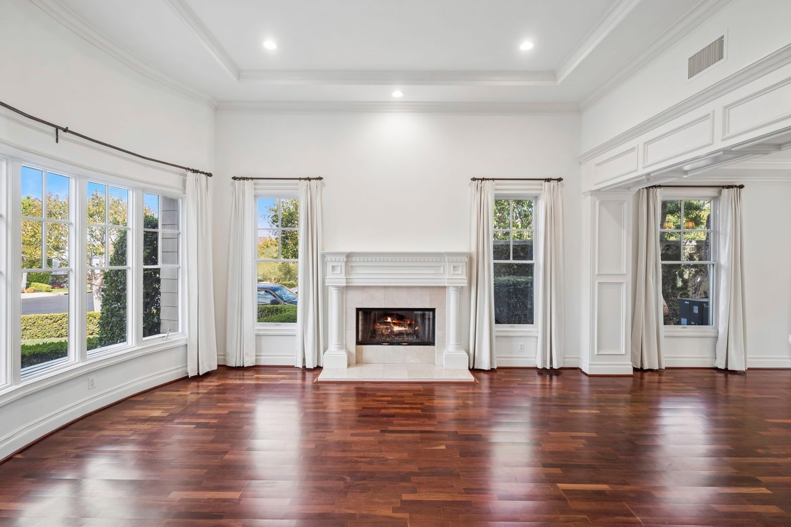 Luxury Living in One Ford Road – 5 Bedroom Stonybrook Residence property image