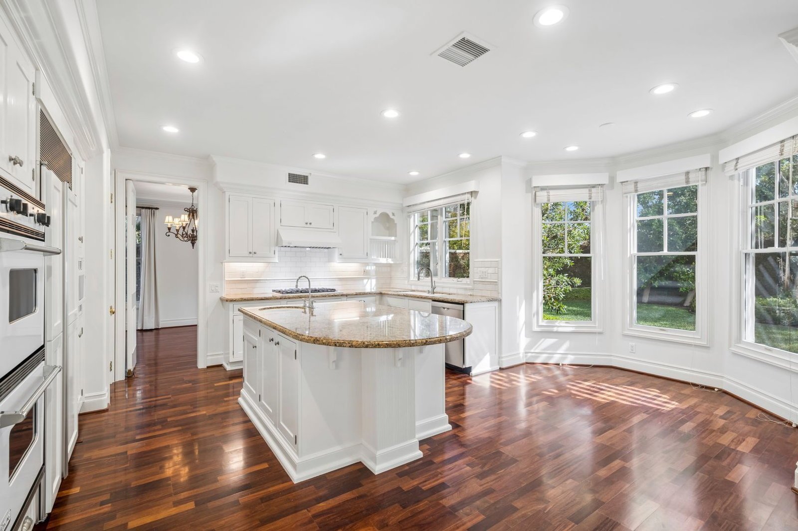 Luxury Living in One Ford Road – 5 Bedroom Stonybrook Residence property image